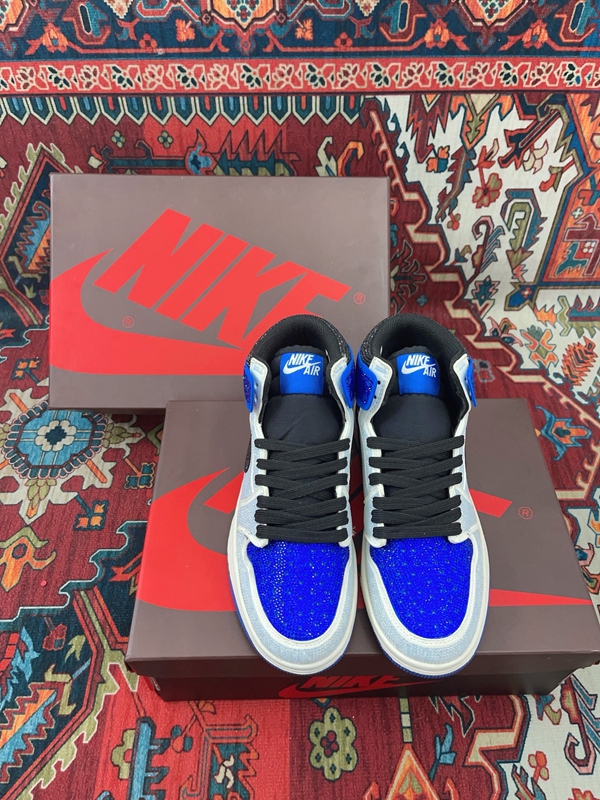 ナイキ靴背面デザイン